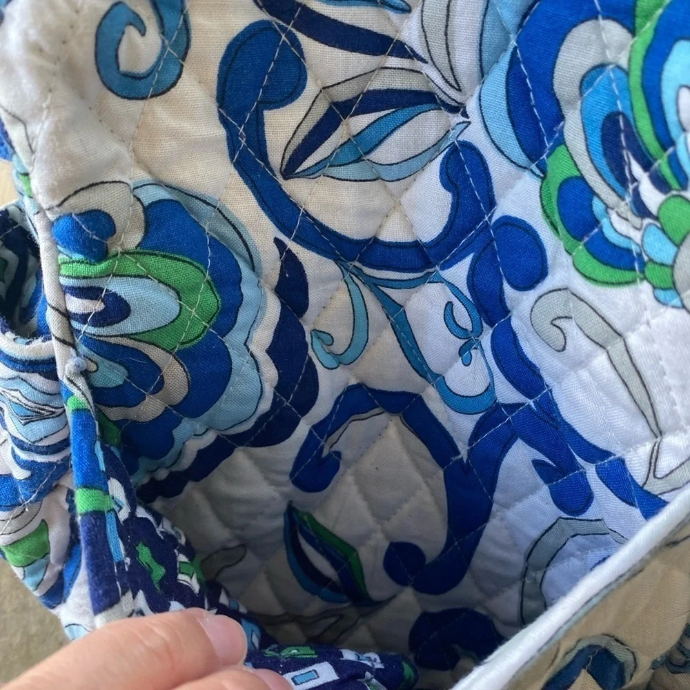 Vera Bradley Mediterranean White Messenger Bag Laptop Backpack Floral Shoulder